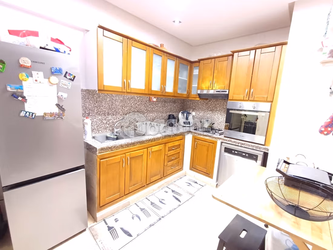 Splendido appartamento da acquistare a Nassim 1.3 camere. Con garage e ascensore
