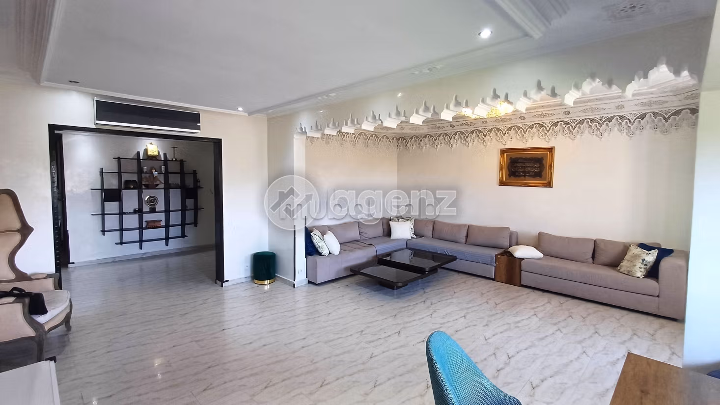 Apartment for sale in Beauséjour. 3 rooms. Fully equipped kitchen