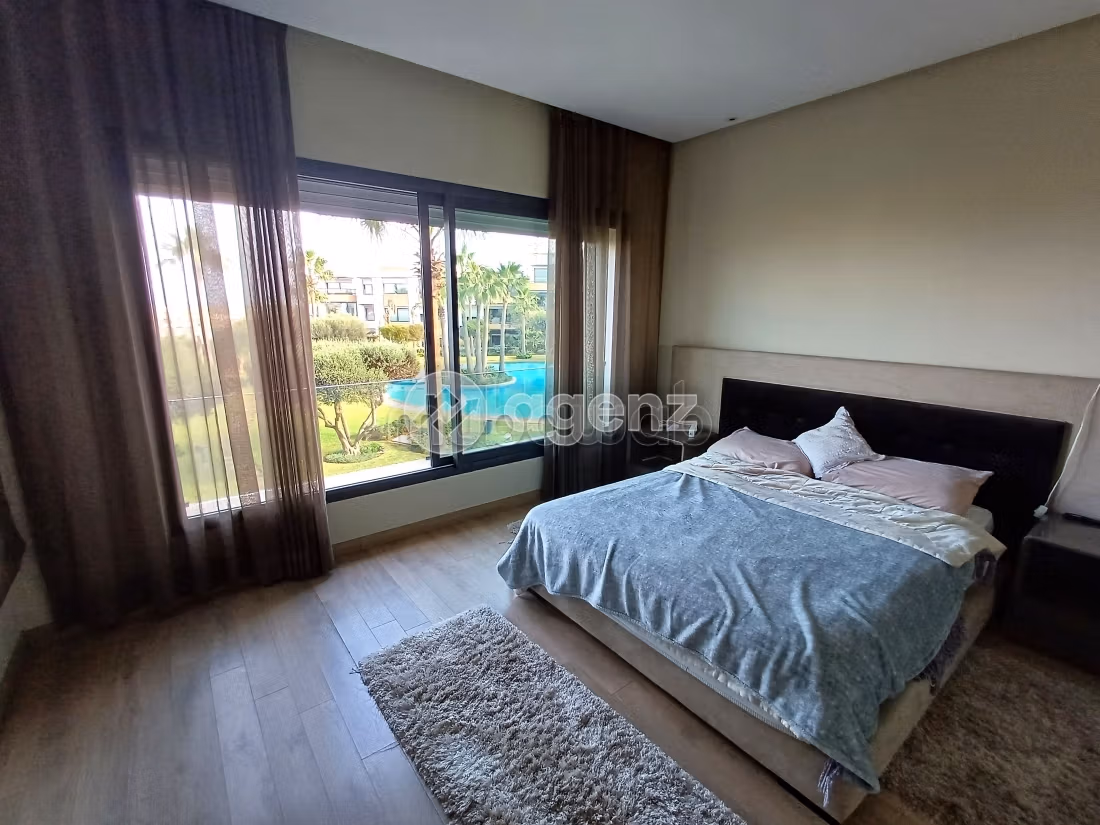 Sell apartment. Large area 188 m². Fully furnished