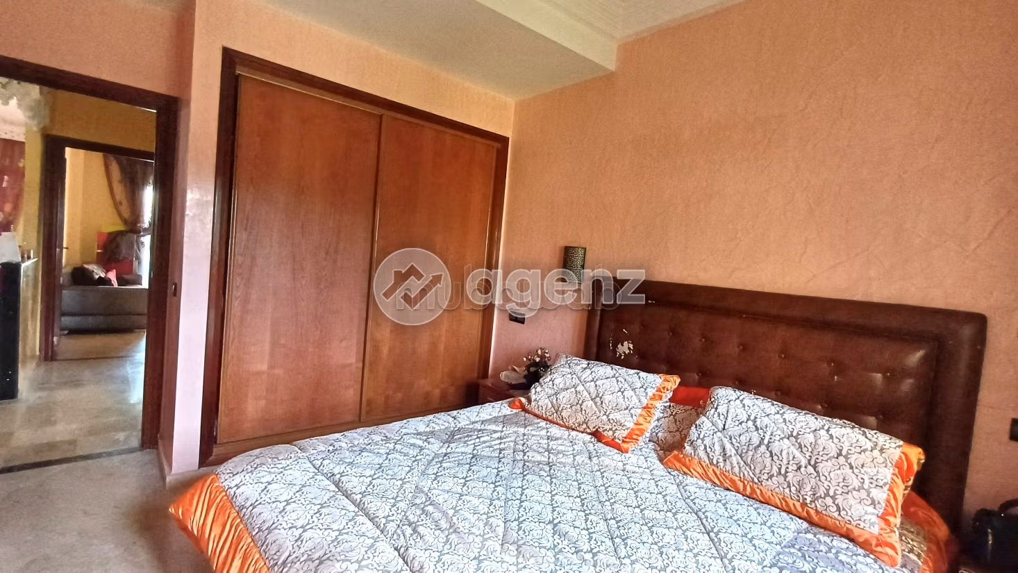 Vendita appartamento. Superficie totale 100 m². Garage e terrazzo