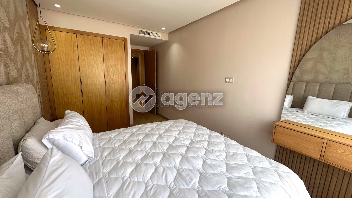 Alquila este piso en Palmier. 1 dormitorio. Mobiliario