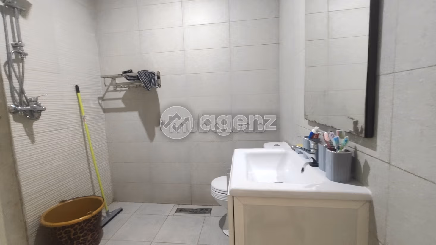 Appartement 92 m² à Belvédère — 17