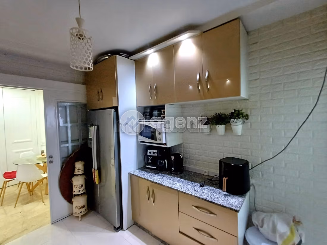 Bonito piso en venta. 3 dormitorios. Amueblado