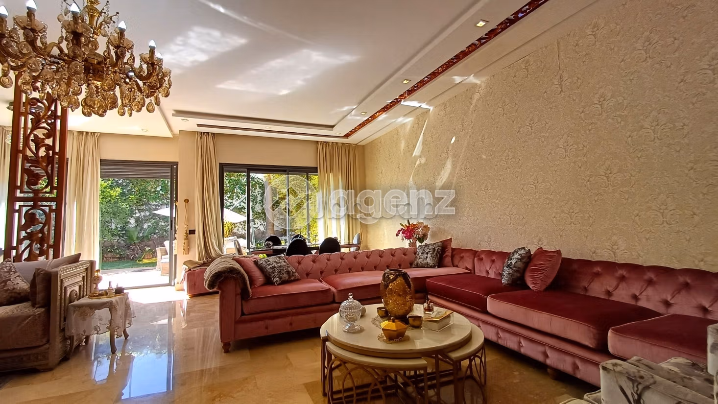 Villa à vendre 390 m², 3 chambres Bouskoura Bouskoura