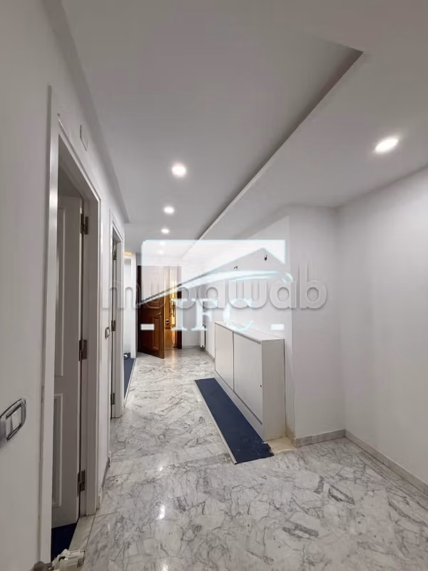 Bureau en 3 espaces 60m² CUN IFCU157