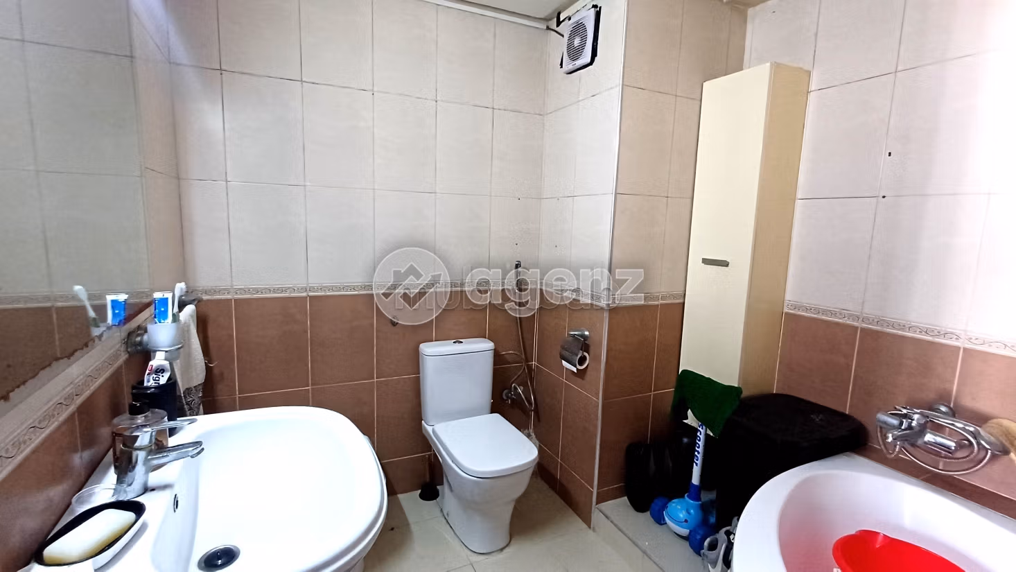 Busca pisos en venta en Alsace Lorraine. 3 dormitorios. Cocina bien equipada