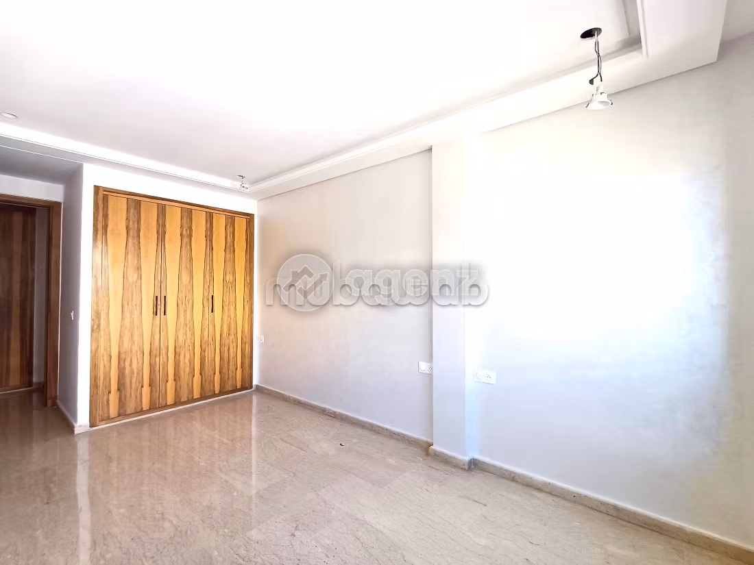 RÉSIDENCE MANANFA Studio à vendre 61 m² Gauthier Casablanca — 6