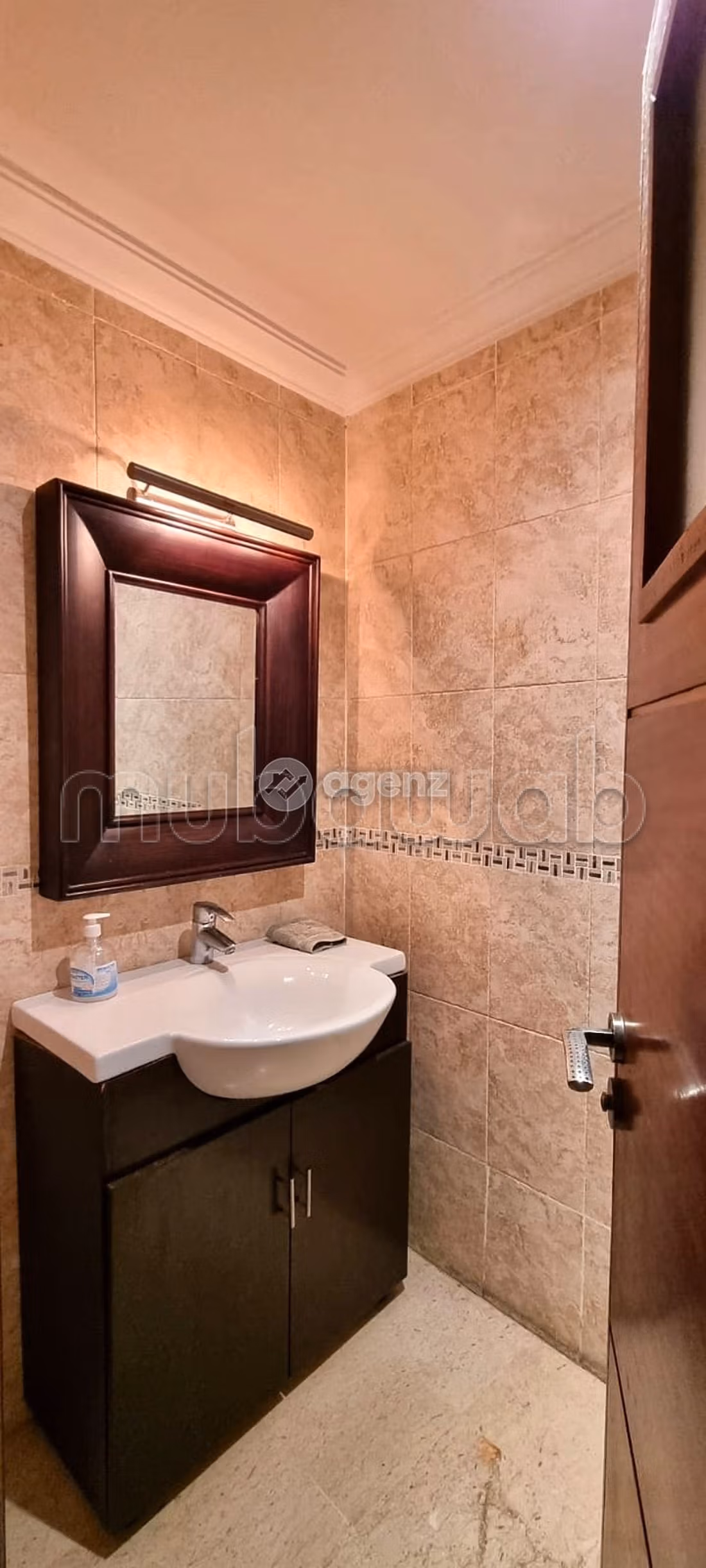 Apartment for sale in Beauséjour. 2 lovely rooms. Ample storage space