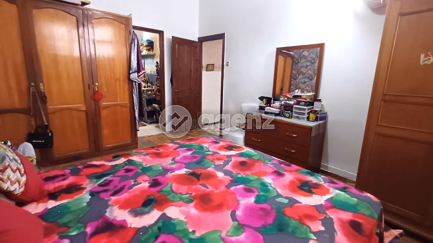 Kopen: appartementen in Burger. Totale oppervlakte 206 m². Terras