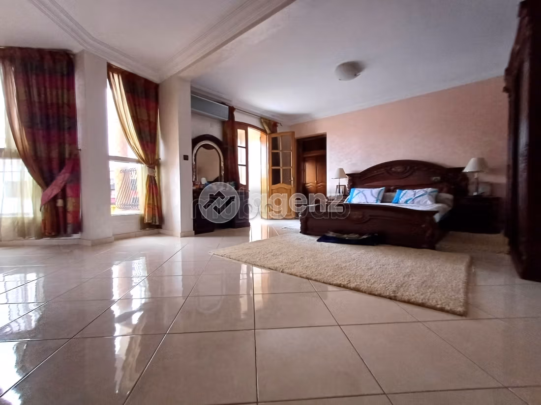 Villa à vendre 366 m², 3 chambres Hay Dakhla Agadir