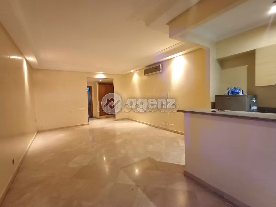 Studio à vendre 87 m² Maârif Extension Casablanca — 4