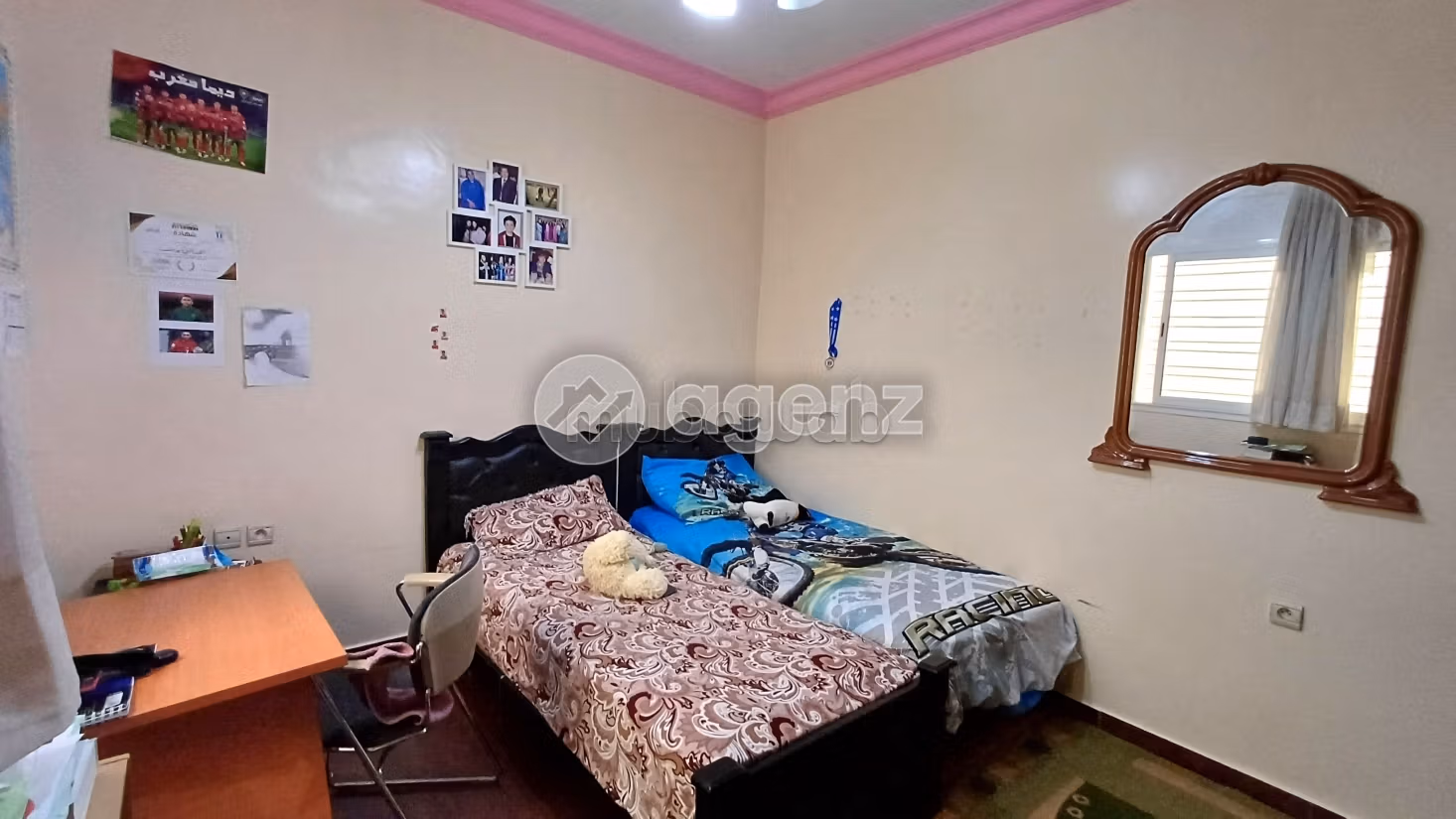 Casa in vendita. 7 camere da letto. Posto auto e terrazzo