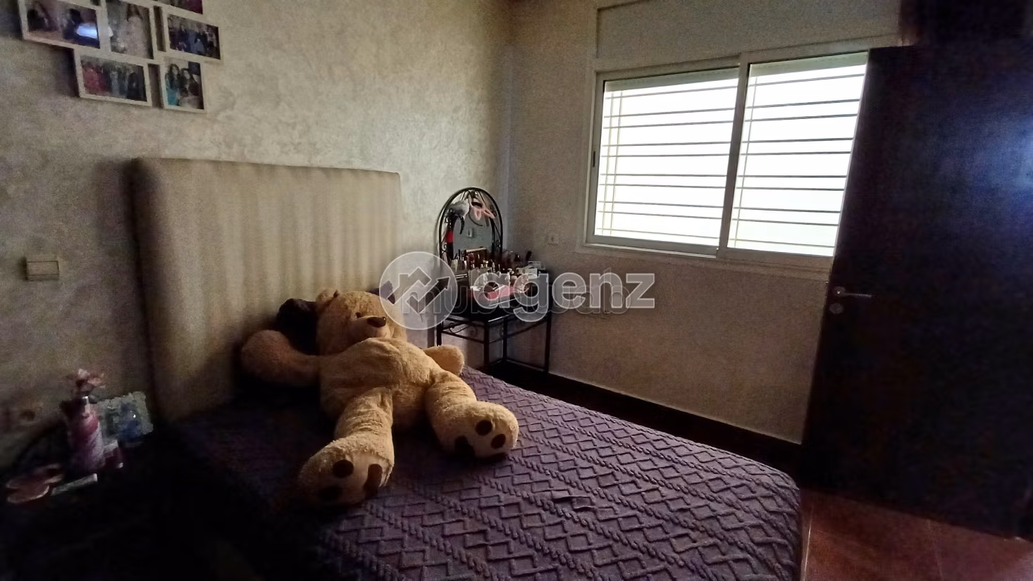 Casa in vendita. 7 camere da letto. Posto auto e terrazzo