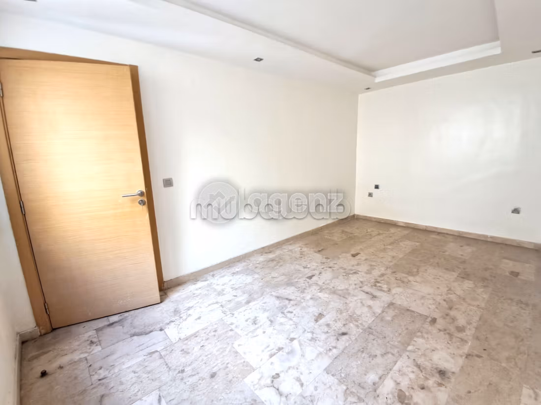 Appartement 70 m² à Les Hôpitaux — 8