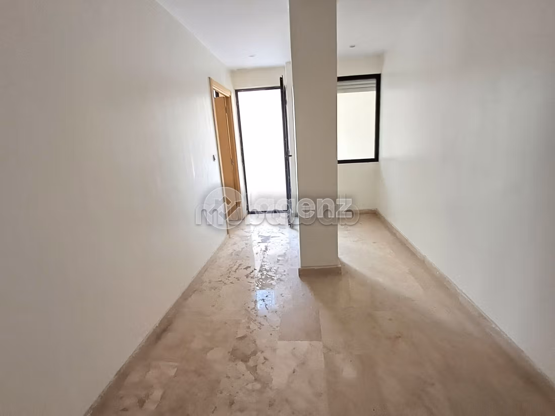 Appartement à vendre 70 m², 2 chambres Les Hôpitaux Casablanca — 4
