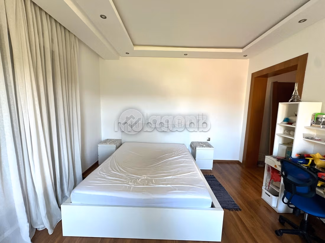 Villa à vendre 896 m², 5 chambres Rmilat Tanger
