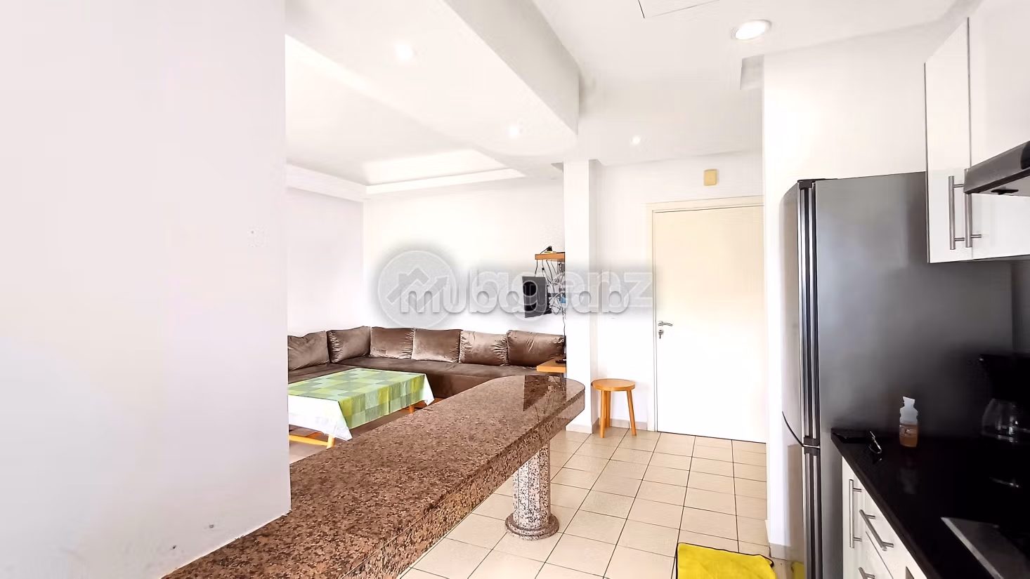 Apartment for rent. Small area 88 m². Attic