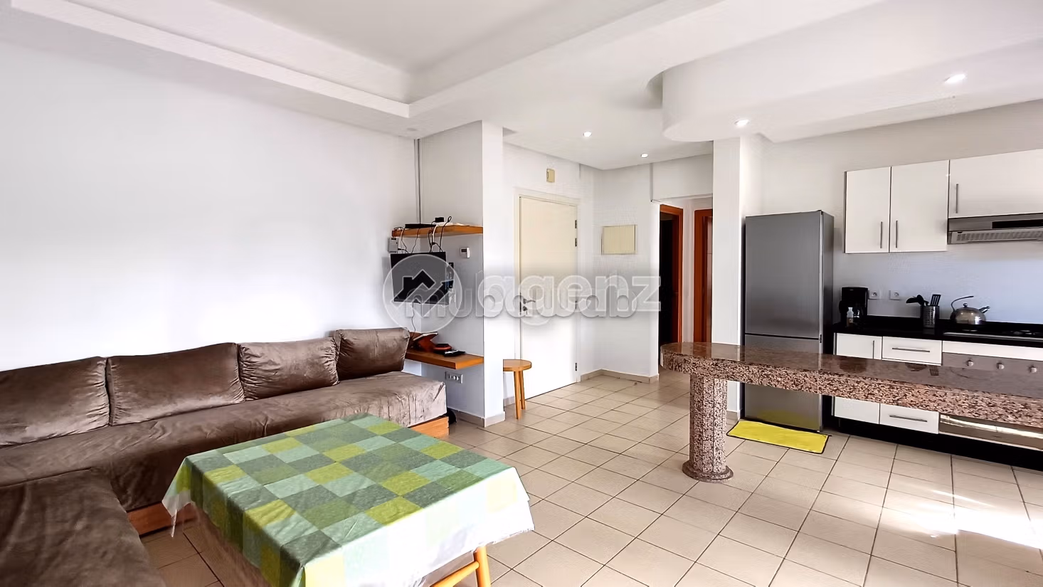 Apartment for rent. Small area 88 m². Attic