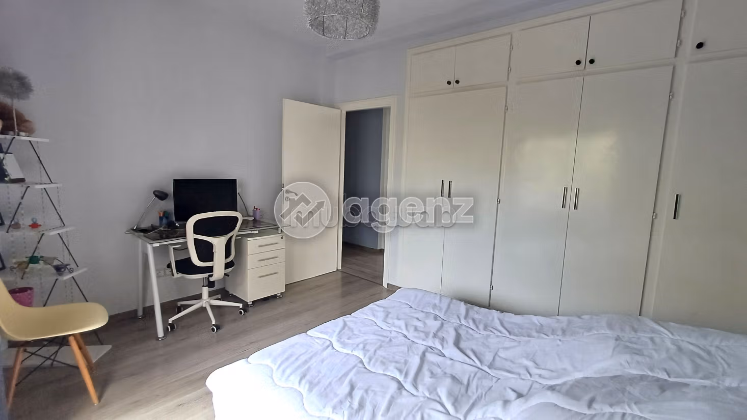 Bonito piso en alquiler en Riyad Extension. 3 dormitorios. Mobiliario nuevo