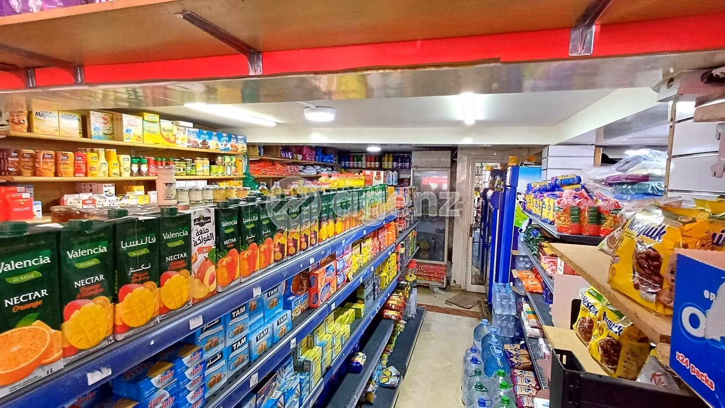 Offices & shops for sale in Maârif. Small area 66 m²