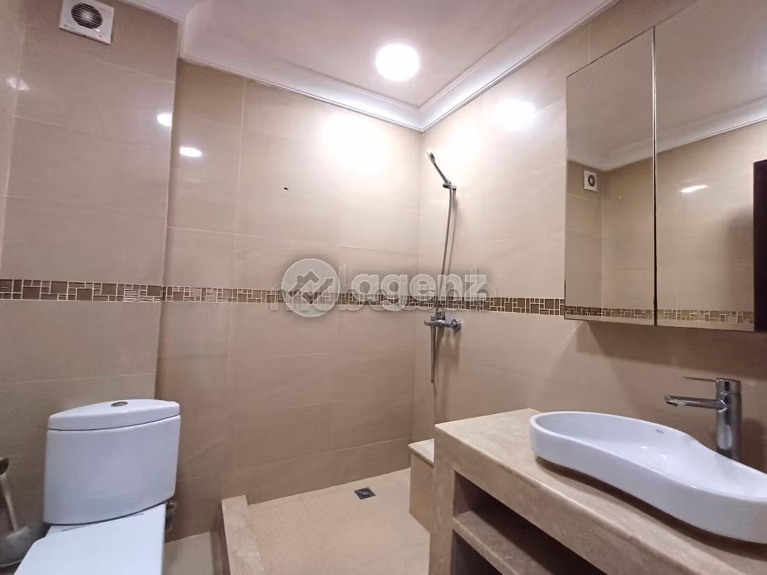 Appartamento da acquistare a Palmier. Superficie 173 m². Posto auto e ascensore