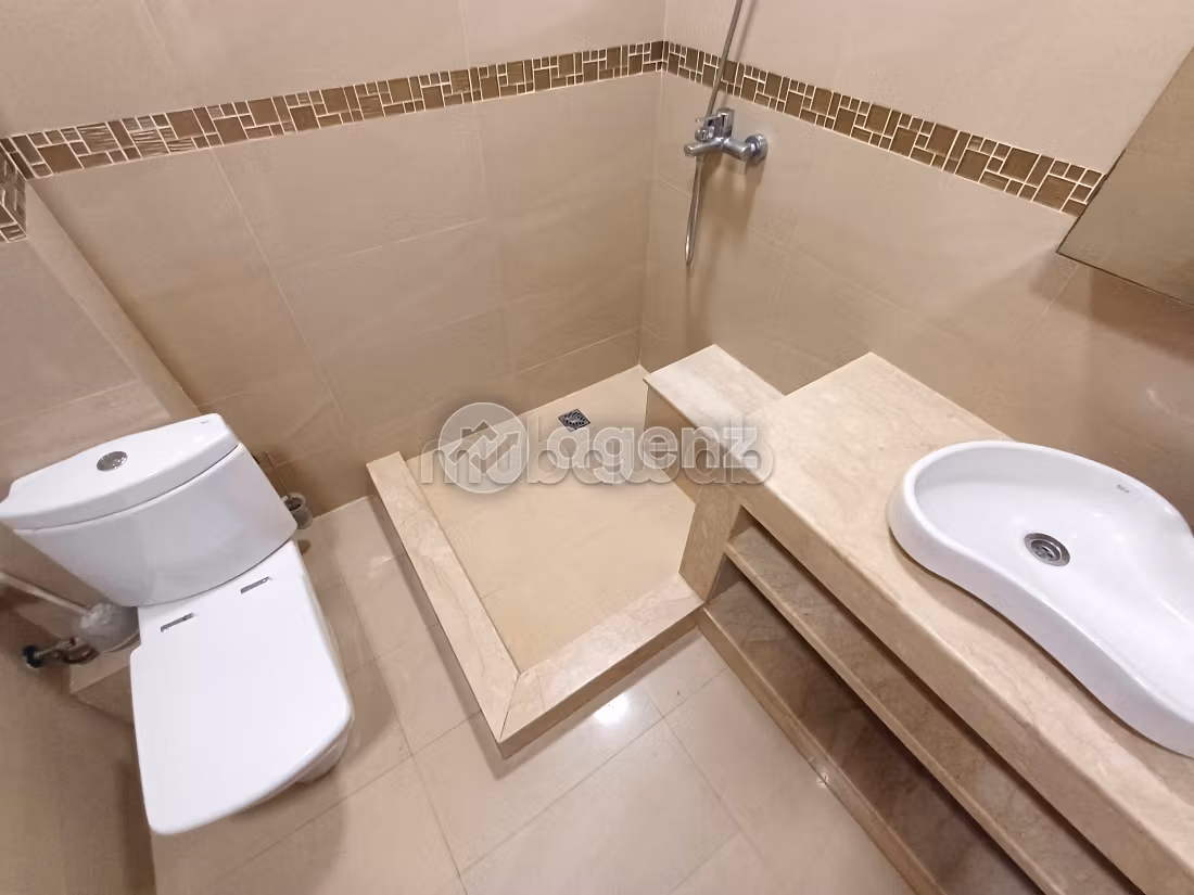 Appartamento da acquistare a Palmier. Superficie 173 m². Posto auto e ascensore