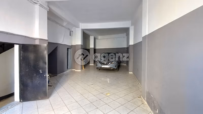 Oficinas y locales comerciales en venta en La Vilette. Área total 73 m²
