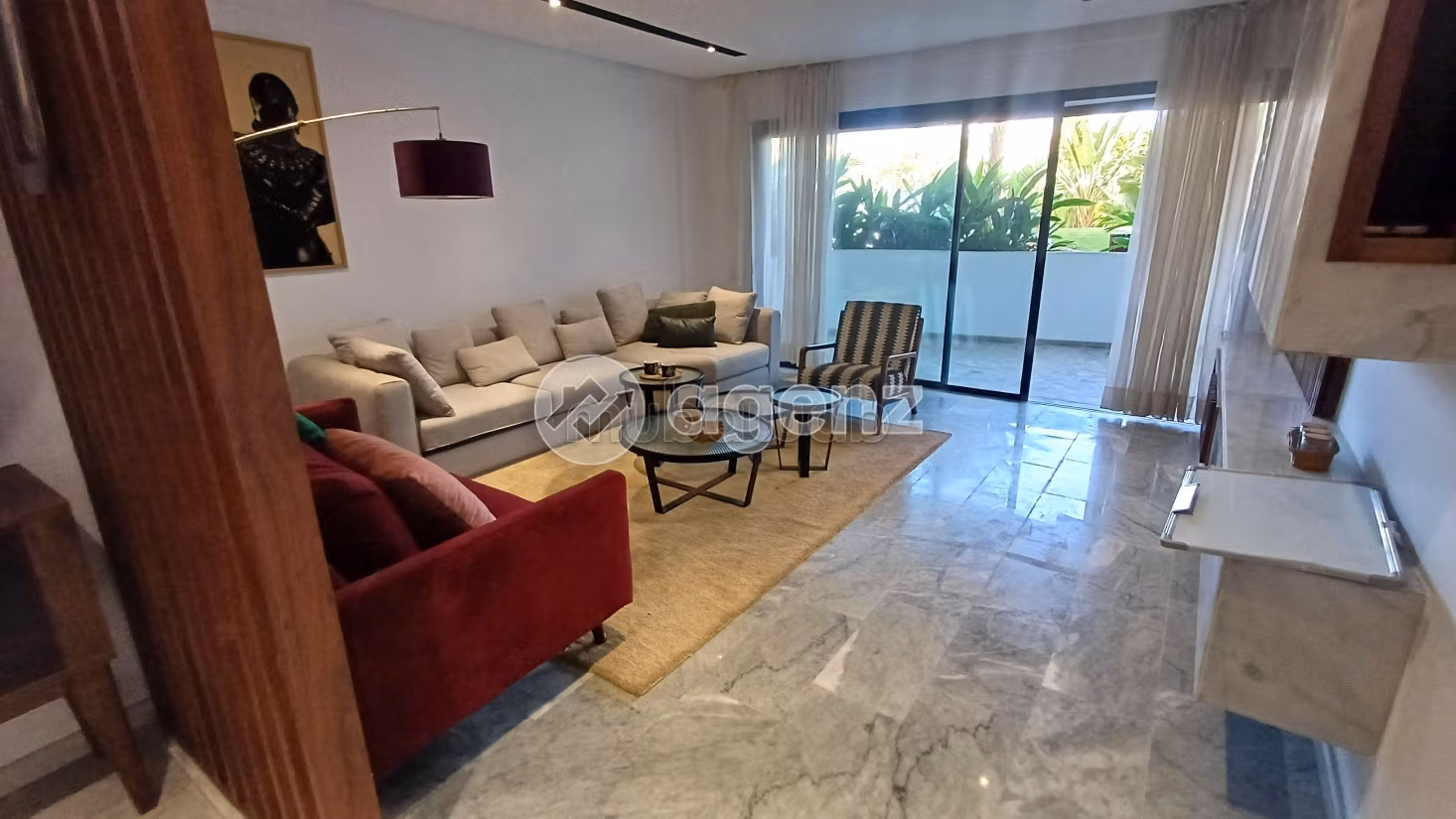 Sale of a lovely apartment. Area of 170 m². Lift and parking spaces