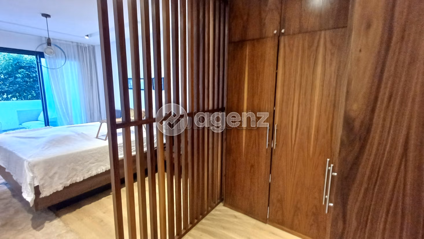 Sale of a lovely apartment. Area of 170 m². Lift and parking spaces