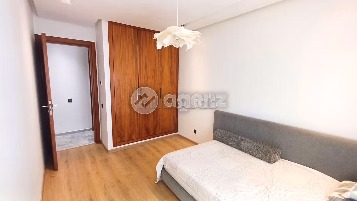 Sale of a lovely apartment. Area of 170 m². Lift and parking spaces