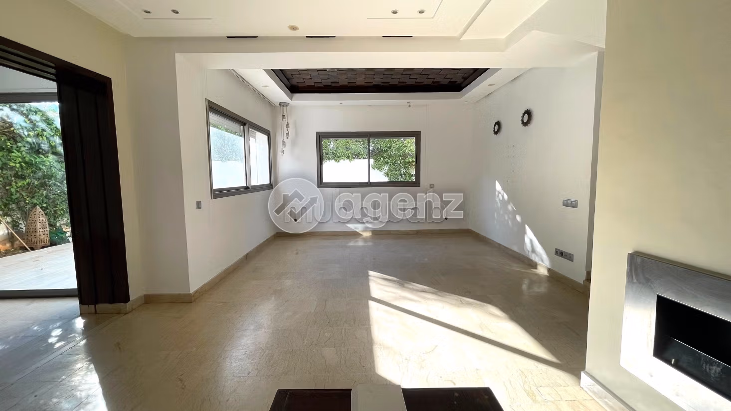 Maestosa residenza di lusso in vendita. 3 camere da letto. Posto auto e giardino
