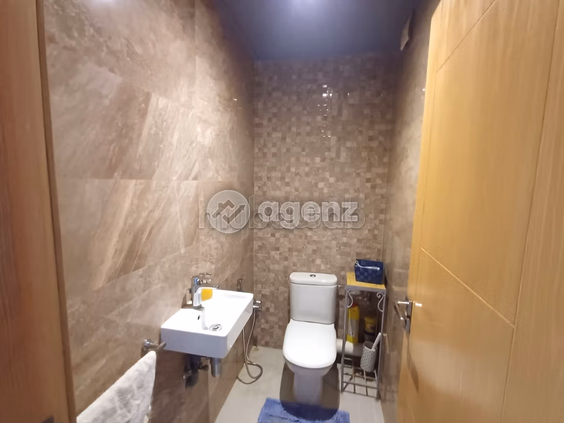 Appartement 113 m² f Les Hôpitaux — 15