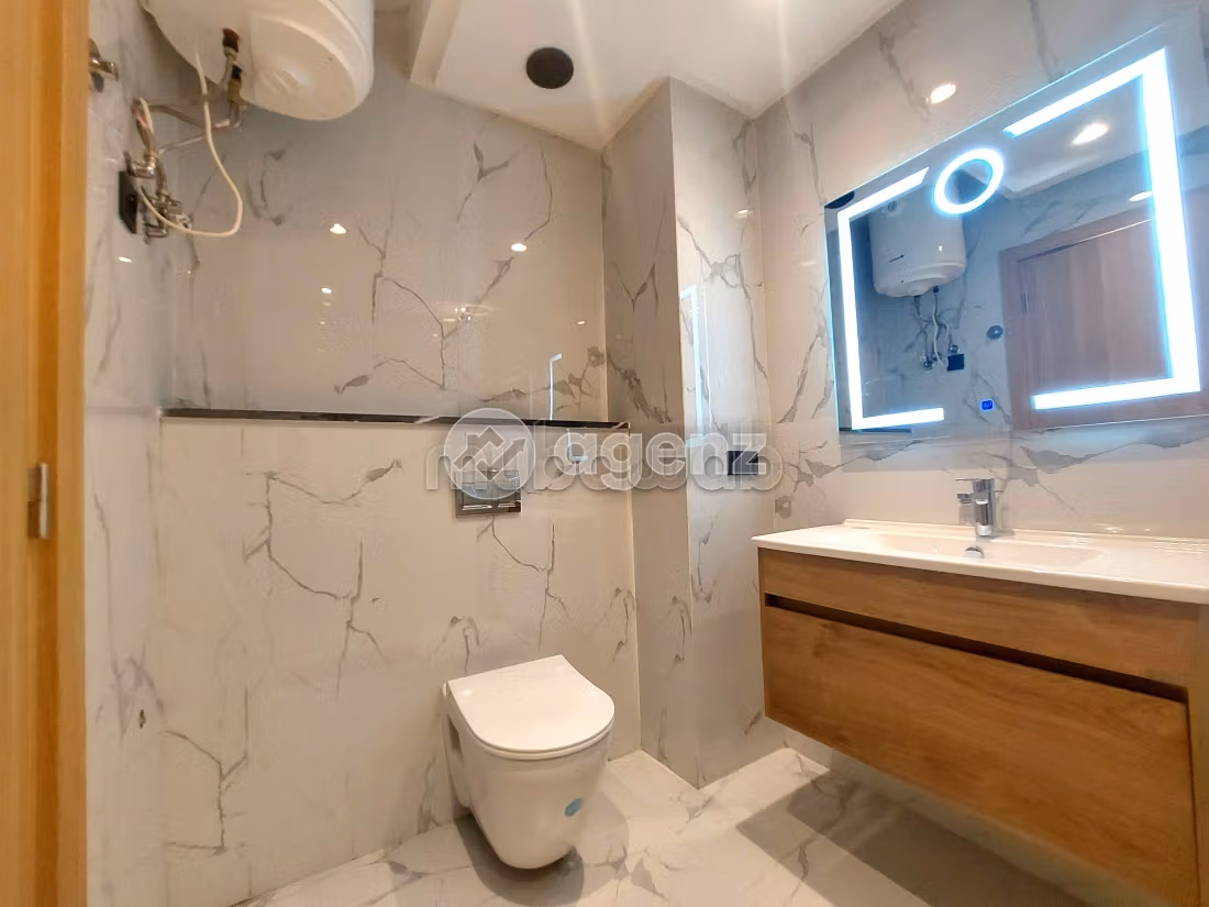 Appartement 81 m² à Les princesses — 12