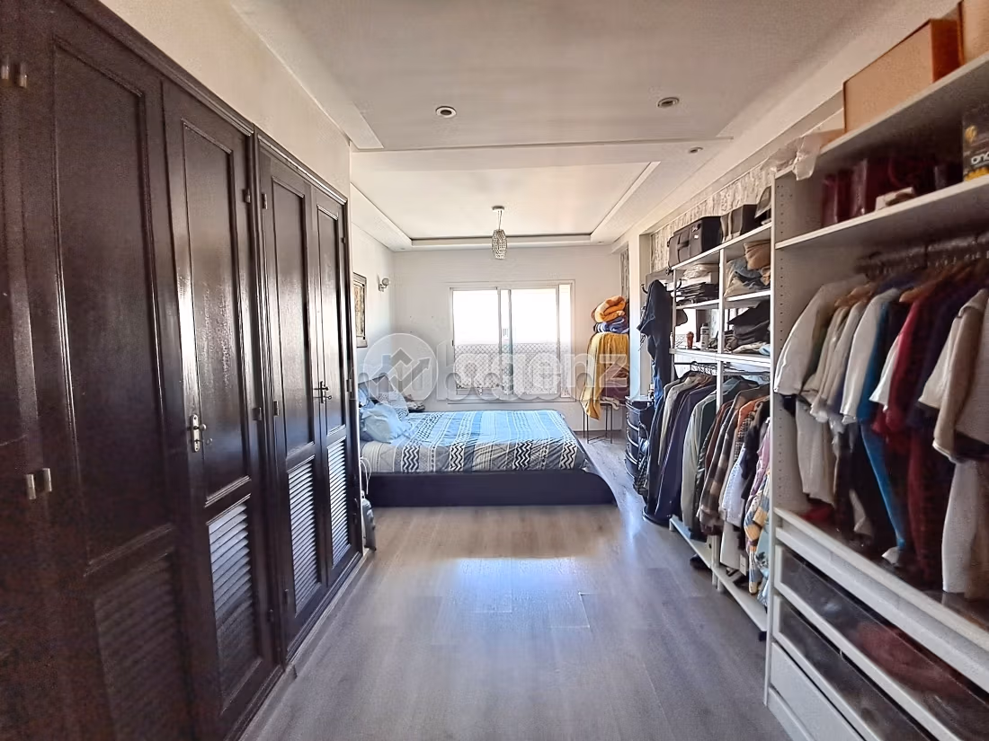 Vendita appartamento a Les princesses. Superficie di 118 m². Posto auto e ascensore