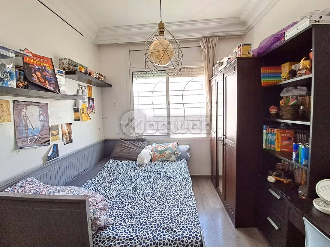 Vendita appartamento a Les princesses. Superficie di 118 m². Posto auto e ascensore