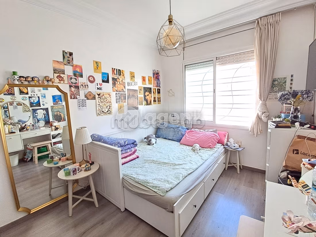 Vendita appartamento a Les princesses. Superficie di 118 m². Posto auto e ascensore
