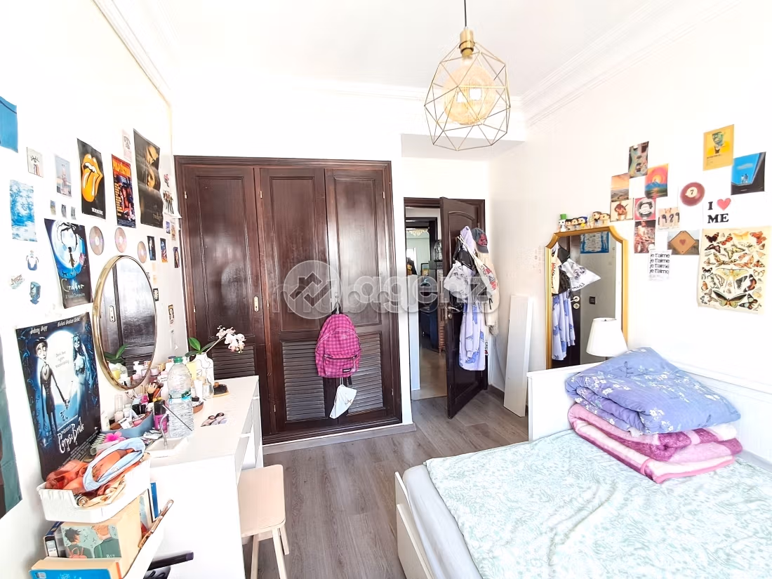 Vendita appartamento a Les princesses. Superficie di 118 m². Posto auto e ascensore