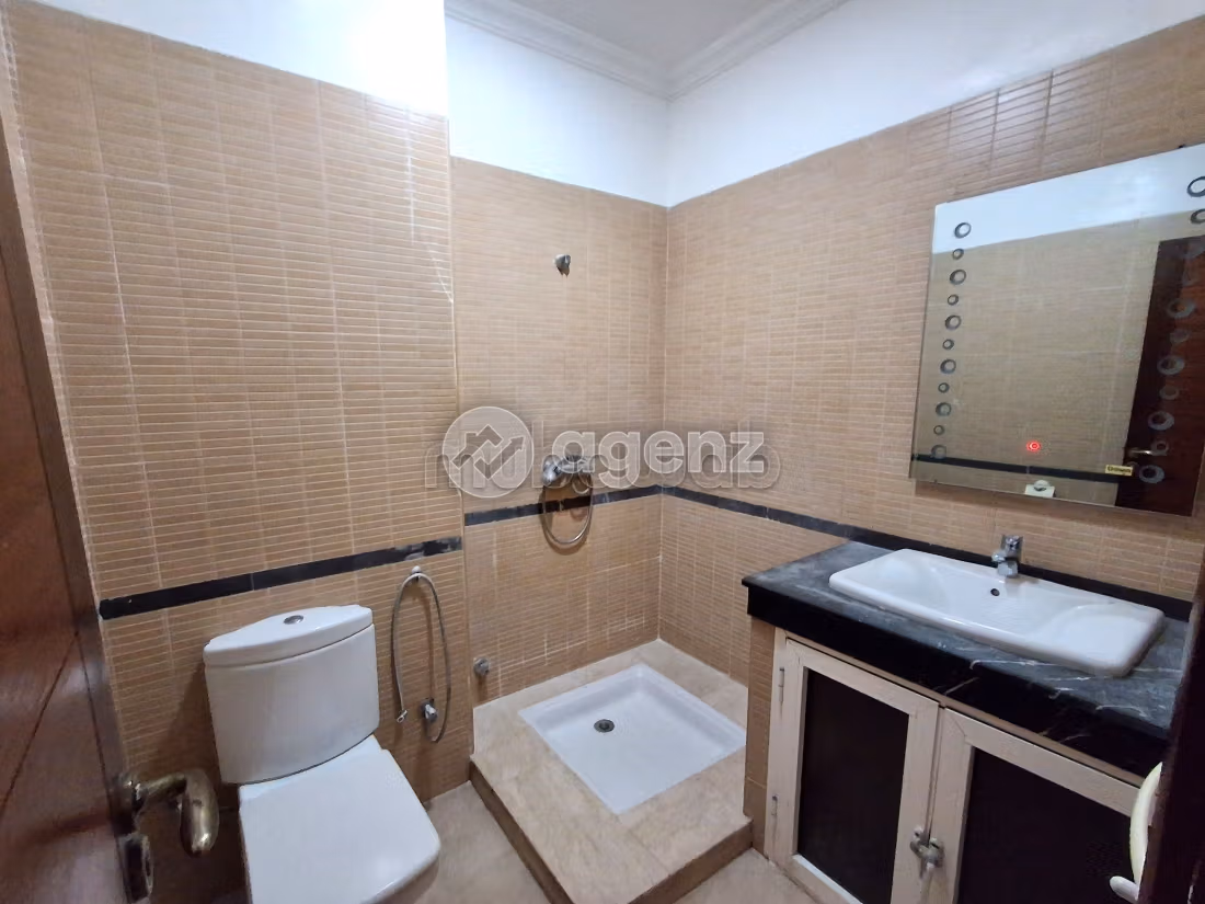 Splendido appartamento da acquistare a La Gironde. 3 camere. Ascensore e posto auto