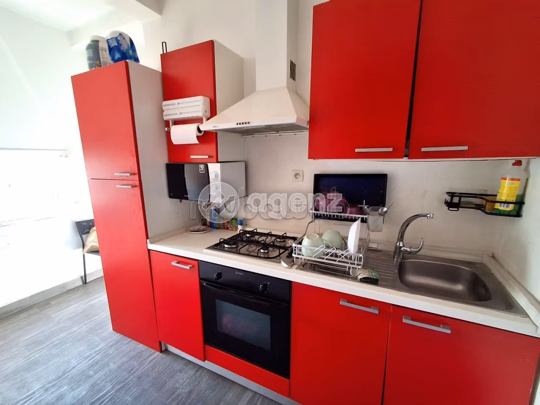 Oficinas en alquiler en Palmier. Superficie de 138 m². Sin Ascensor, balcón