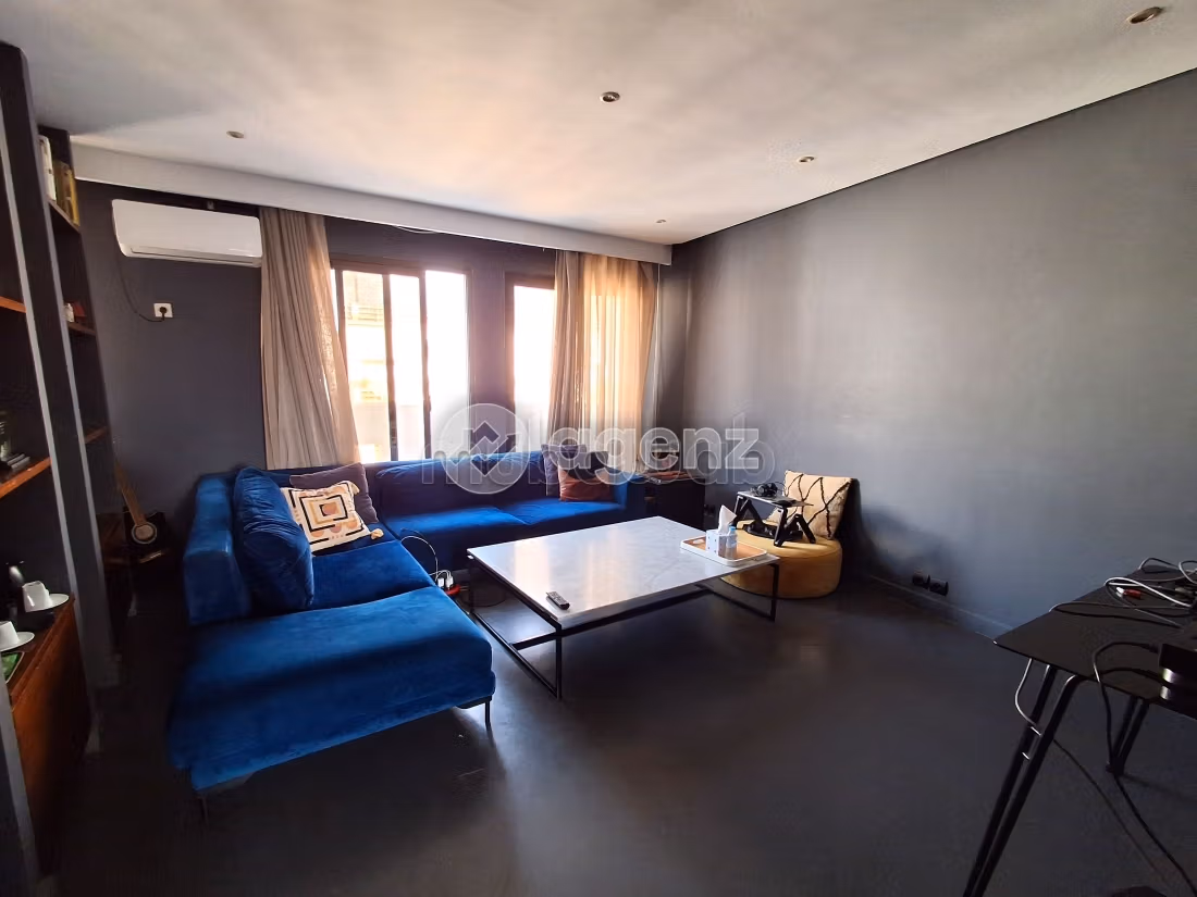 Oficinas en alquiler en Palmier. Superficie de 138 m². Sin Ascensor, balcón