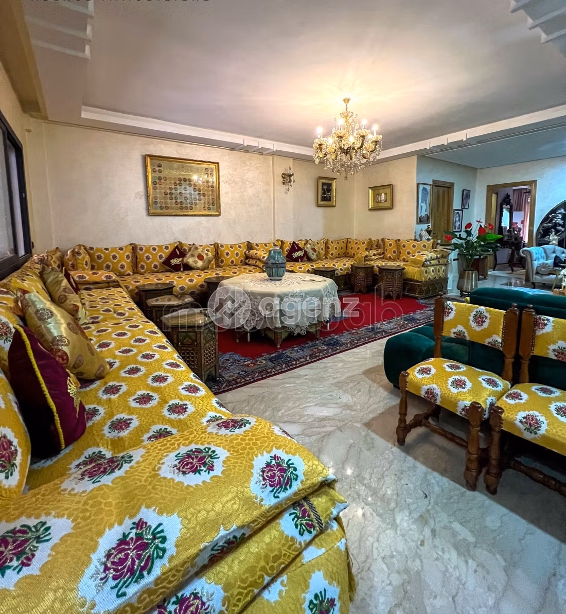 Apartment for sale in Beauséjour. Surface area 114 m². Fully equipped kitchen