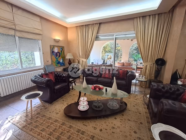 Villa à vendre 730 m², 6 chambres Oasis Casablanca