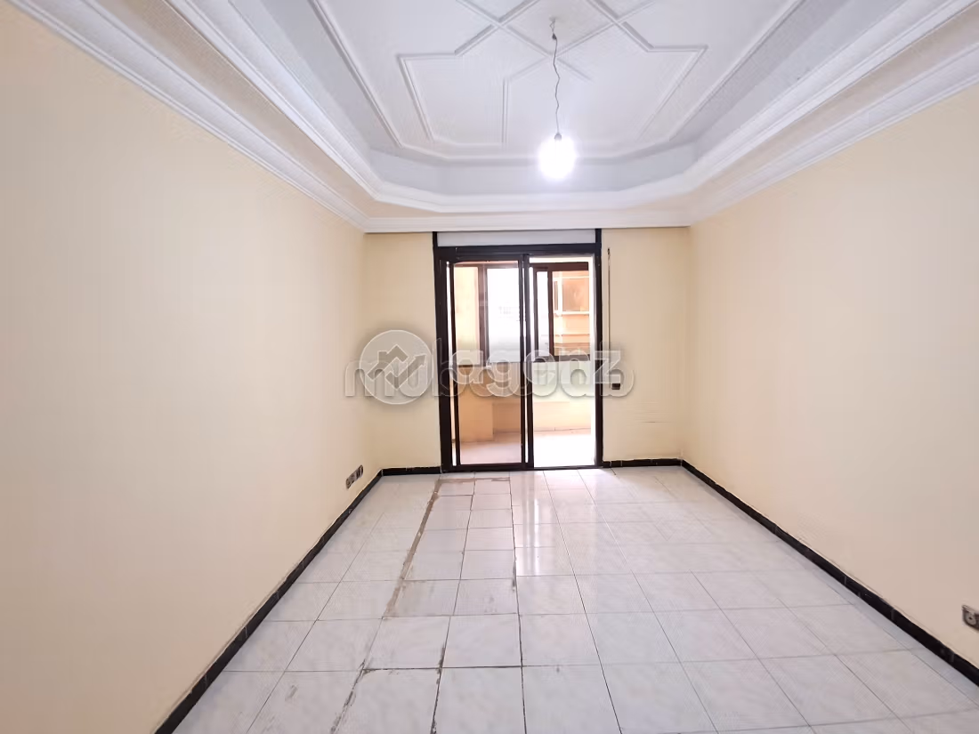 Beautiful apartment for sale in Bourgogne Est. 4 beautiful rooms. Garage and terrace
