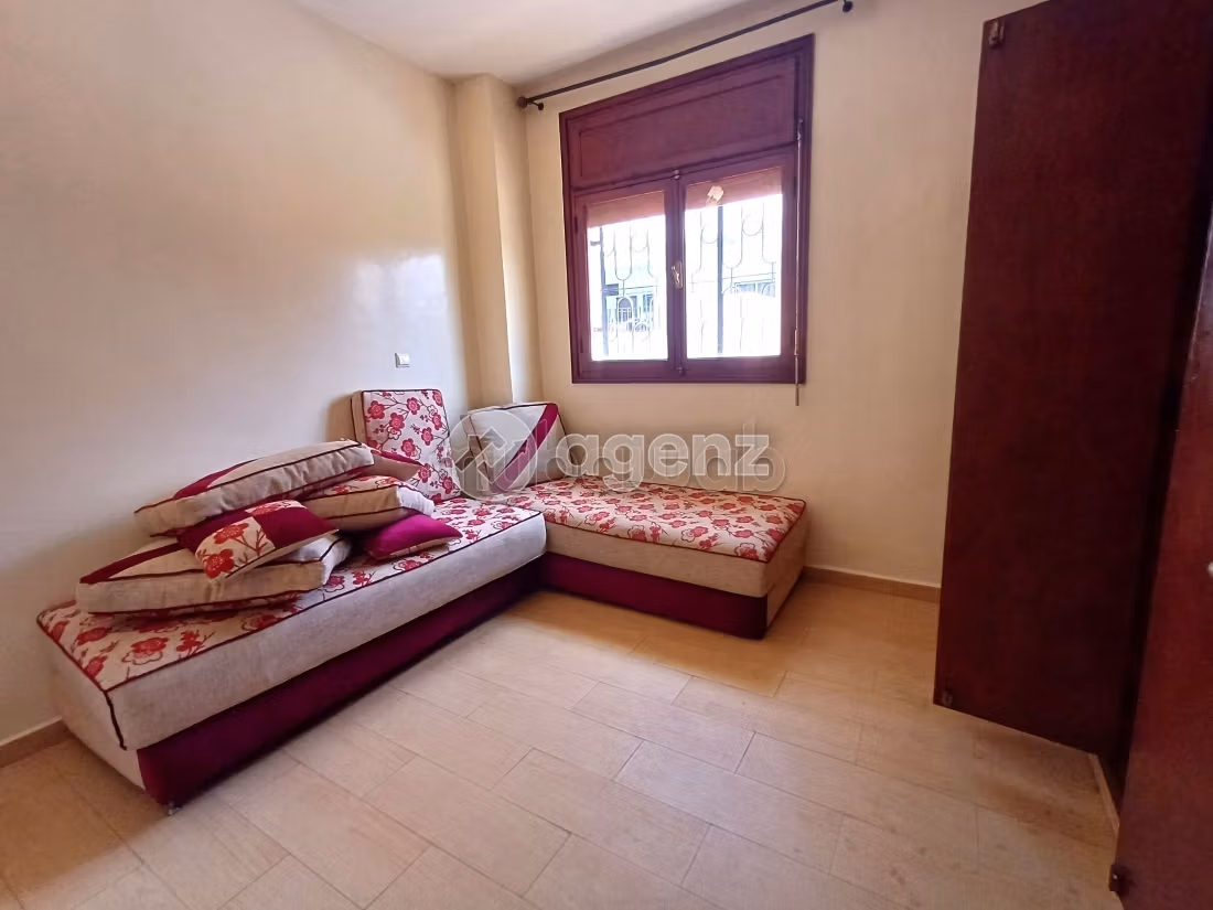 Magnificent villa for sale in Hay Dakhla. 6 rooms. Parking spaces and garden