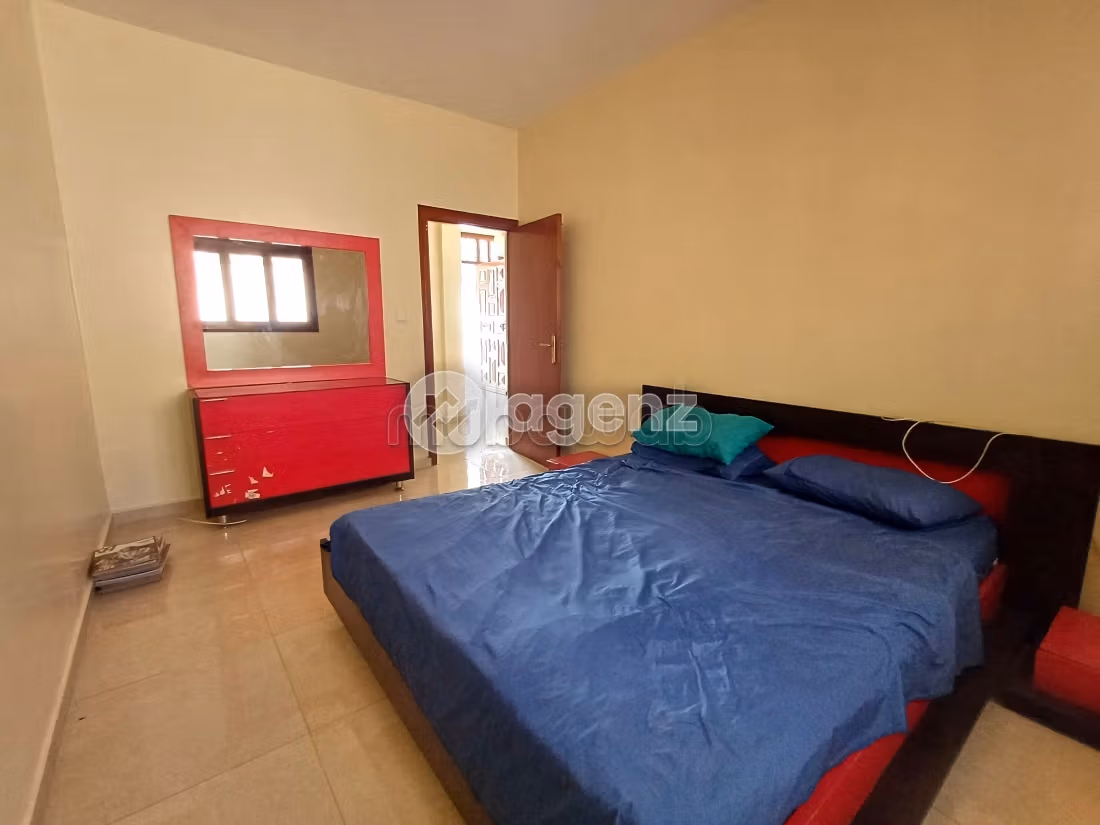 Magnificent villa for sale in Hay Dakhla. 6 rooms. Parking spaces and garden