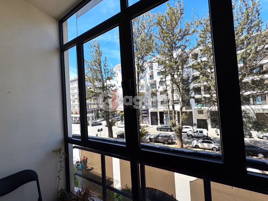Bonito piso en venta. Superficie 310 m². Ascensor y plazas de aparcamiento