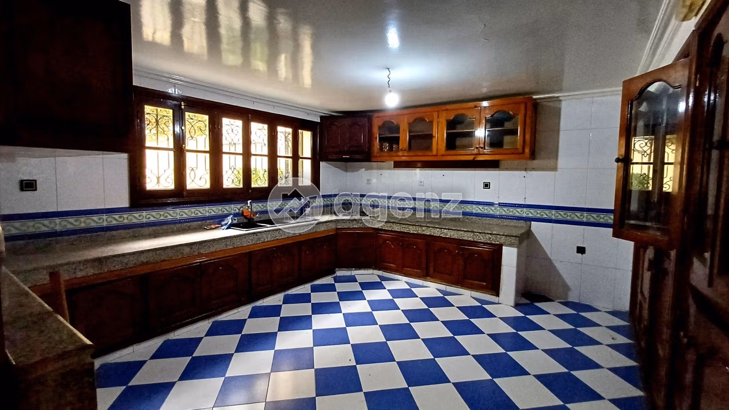 Villa à vendre 299 m², 6 chambres Quartier du Soleil Mohammedia