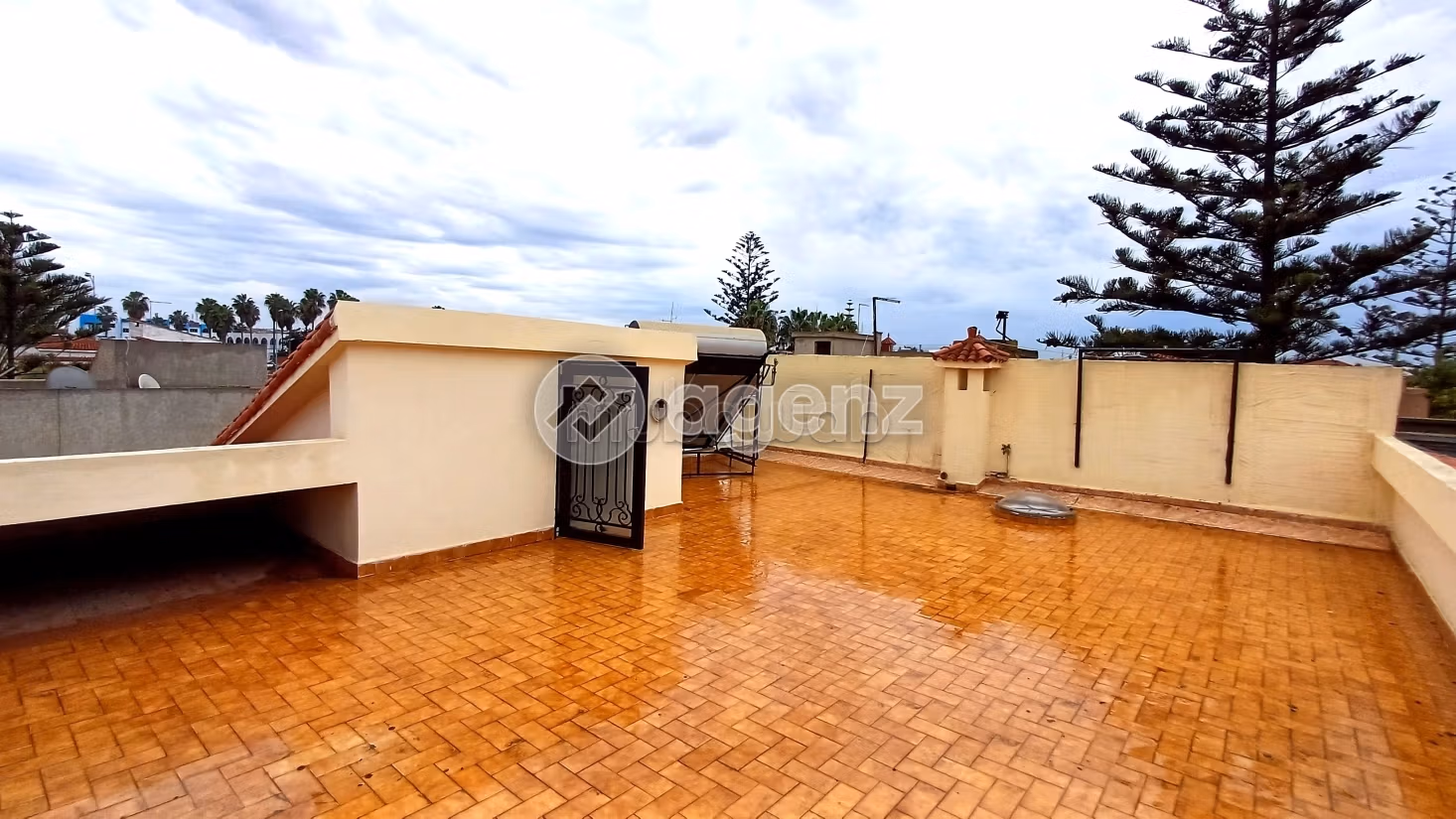 Villa à vendre 299 m², 6 chambres Quartier du Soleil Mohammedia