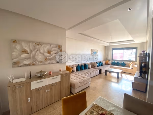 Bonito piso en venta en Belvédère. 3 hermosas habitaciones. Ascensor y estacionamiento