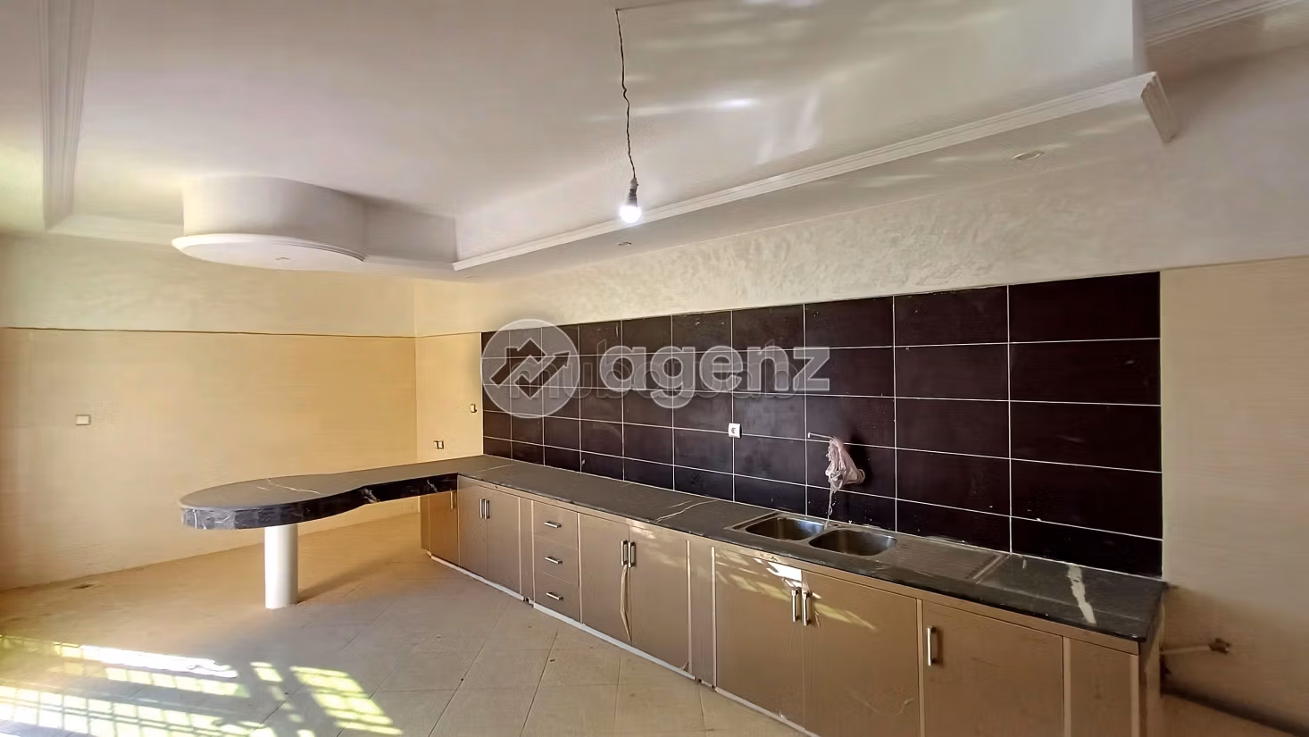 Villa à vendre 216 m², 9 chambres Oued Fes Fès